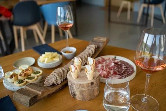 Lepa Vida Boutique Winery