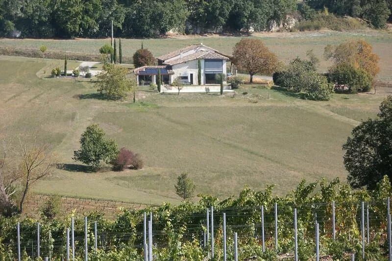 Renovated, quiet house with swimming pool and SPA, in the heart of the Gaillac