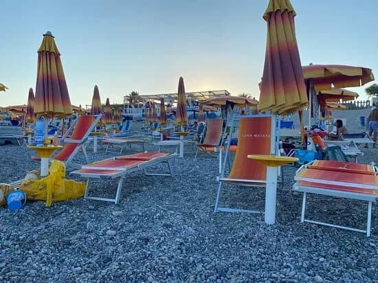 Lido Luna Matata