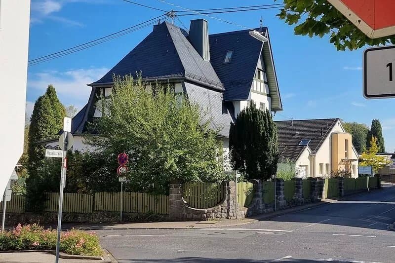 180 sqm art nouveau villa in Kannebäcker Land, good transport links to A3 and