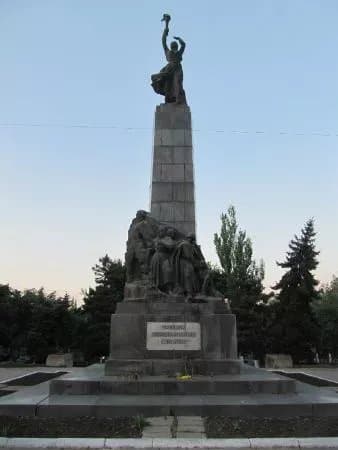 Monument to the Heroes-Komsomol