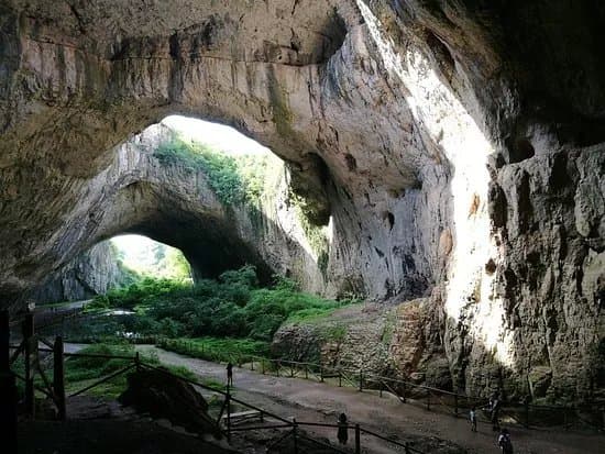 Devetashka Cave