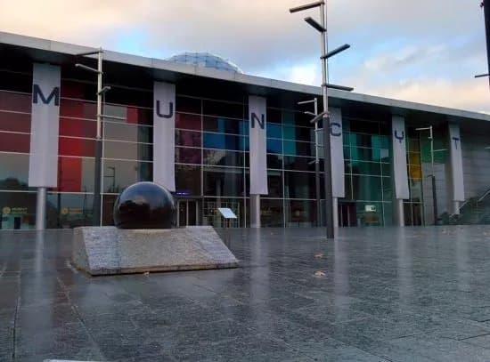 Museo Nacional de Ciencia y Tecnologia MUNCYT