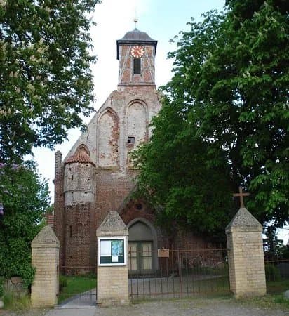 Dorfkirche Samtens