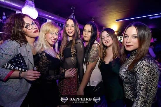 Sapphire Pub