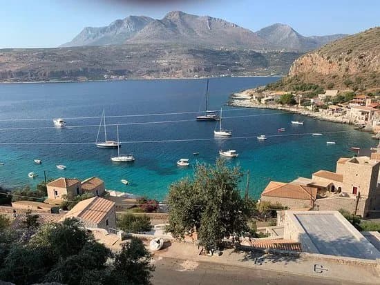 Vasilios Apartments Hotel