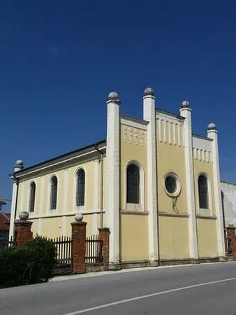 Jewish synagogue