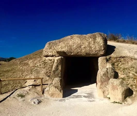 Dolmenes de Antequera