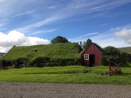 Minjasafnio a Bustarfelli - Bustarfell Museum