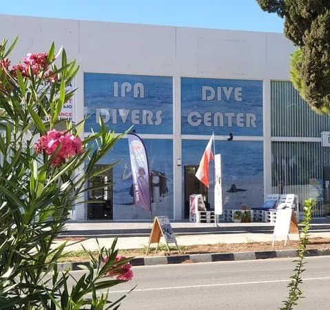 IPA Divers Polskie Centrum Nurkowe na Cyprze