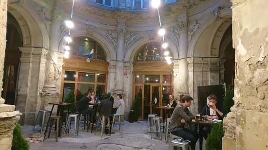 Bukowski Bar