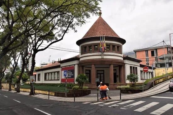Museu Henrique e Francisco Franco