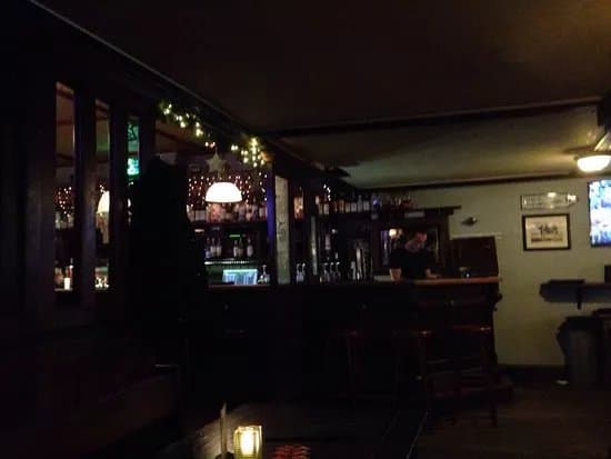 John Mullins Irish Pub & Restaurant