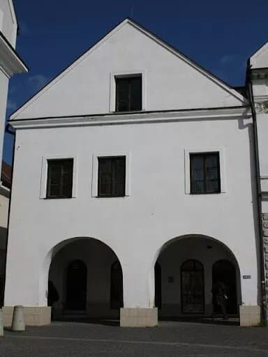 Mestiansky dom 8