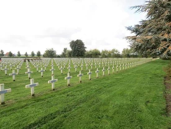 Saint-Charles-de-Potyze Cemetery