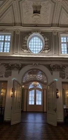 Kadriorg Art Museum
