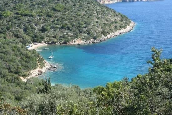 Sarakiniko Beach