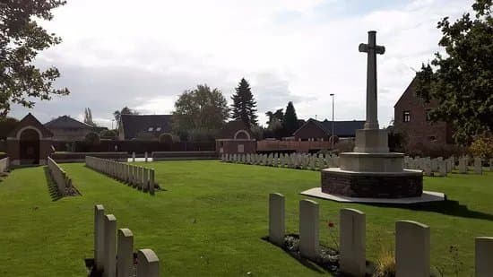 Geel War Cemetery