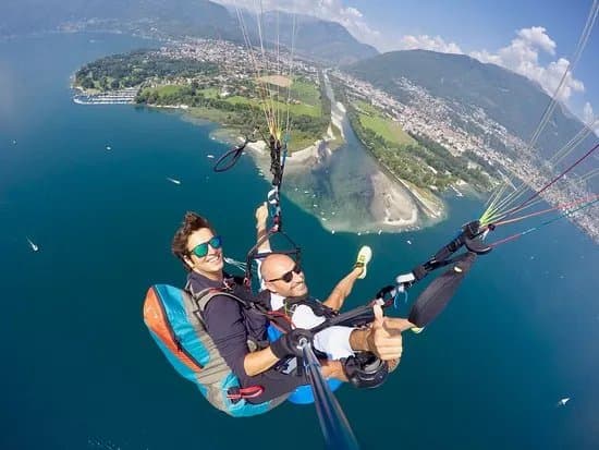 FlyTicino - Paragliding Tandem Flights