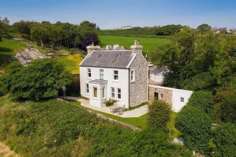 Riverside cottage is situated in a wonderful location near Port St Mary, Isle