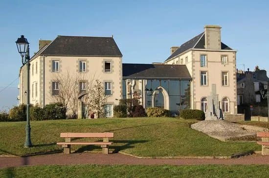 Musee d'Art Moderne Richard Anacreon