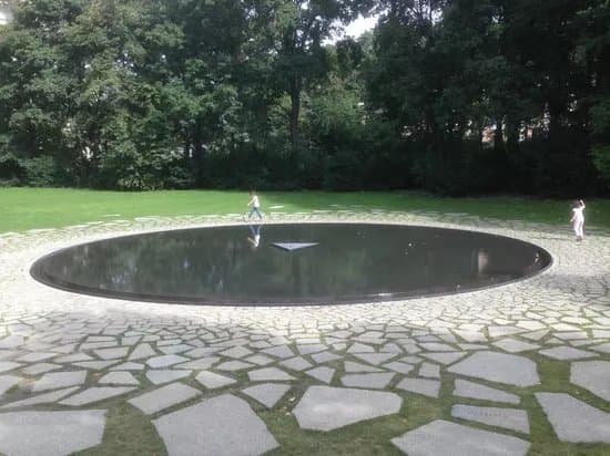 Memorial to the Sinti and Roma Victims of National Socialism