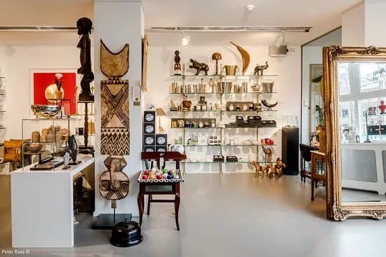 Tertius Gallery & Collection