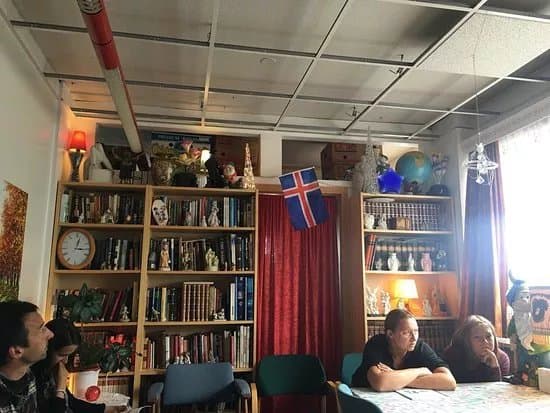 Icelandic Elfschool