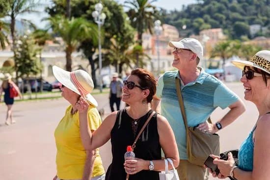 Art and Tours