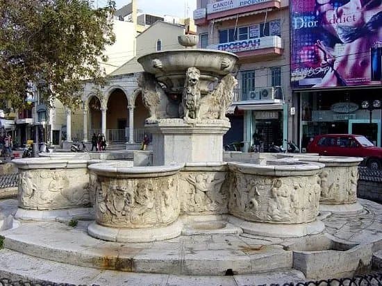 Morosini Fountain (Lion's Fountain)