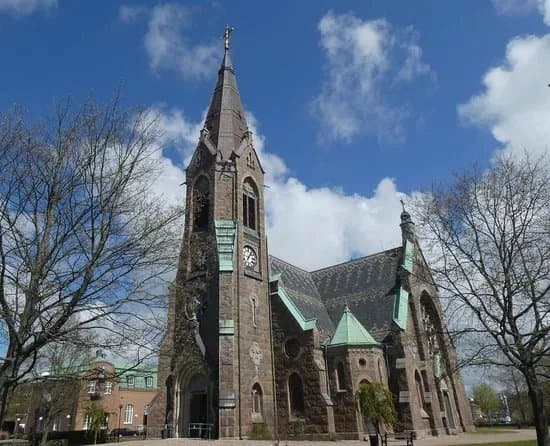Falkenbergs kyrka