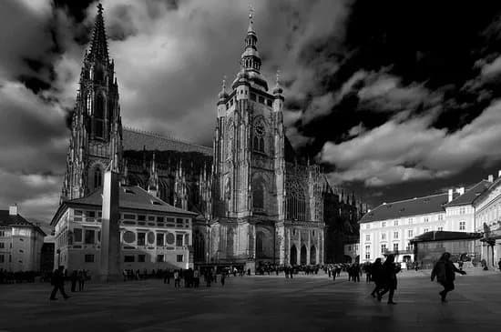Real Prague Tours