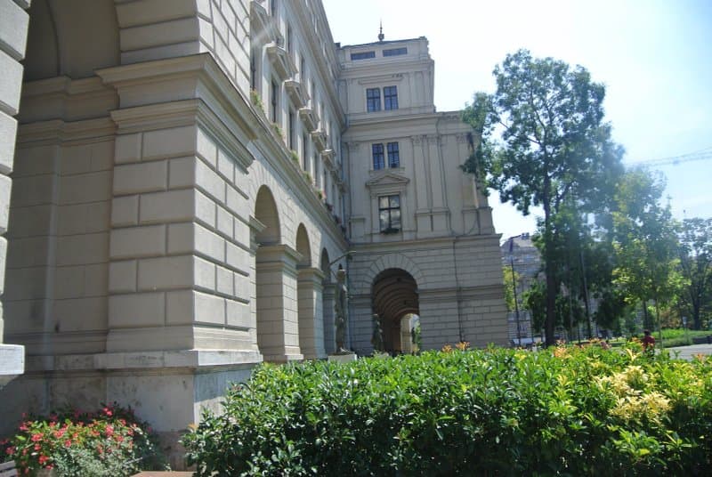 The Agronomist statue