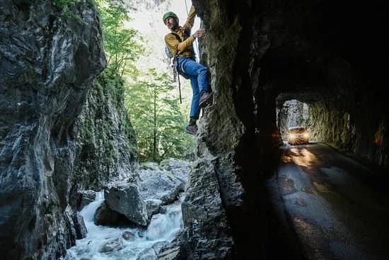 Dovzan Gorge
