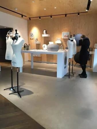 Bang & Olufsen Center