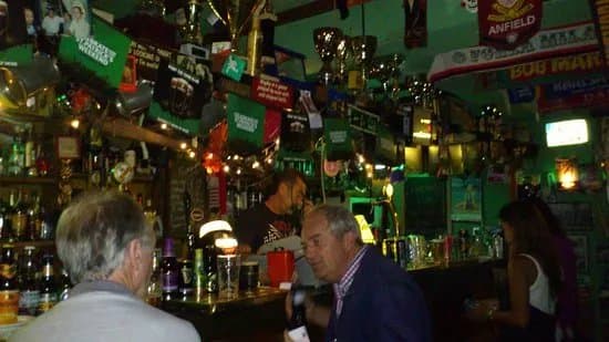 Simon's Pub