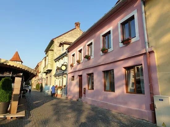 Strada Cetatii / Fortress Street