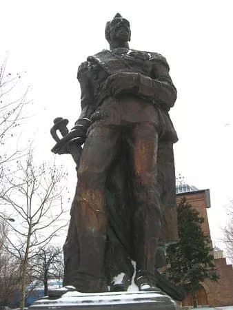 Alexandru Ioan Cuza Monument