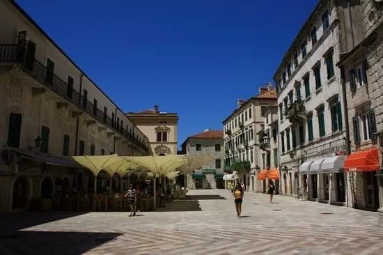 Piazza of the Arms
