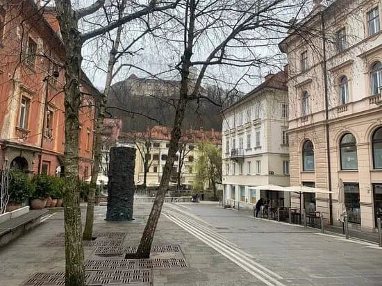 Monument to Slovenian War Volunteers