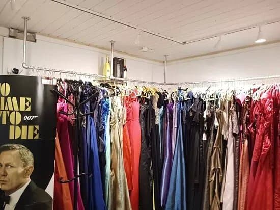 Bond Babes Boutique