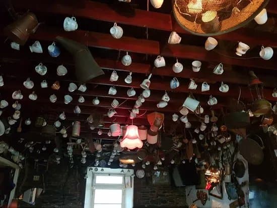 Cottage Bar