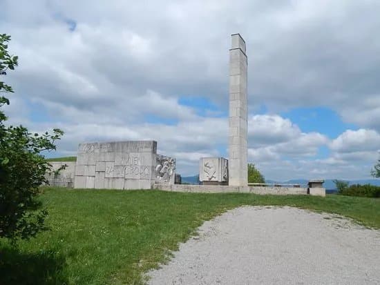 Spomenik na Gricku