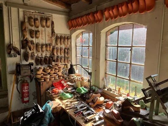 Holzschuhmacher Hamann