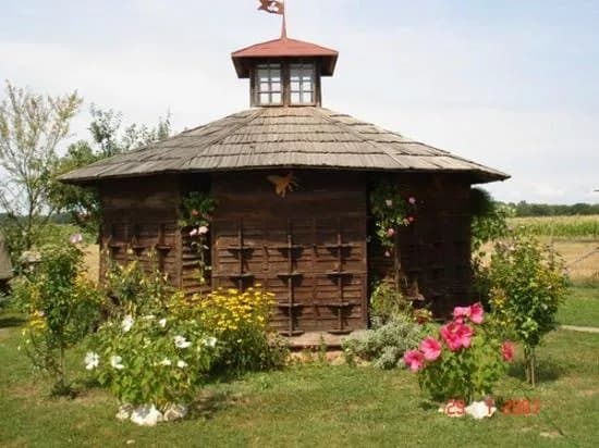 Krapje Bee - keeping Museum