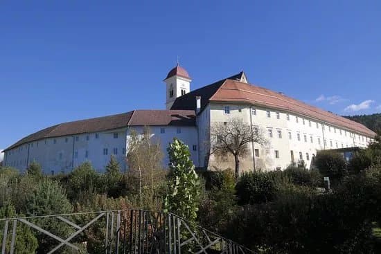 Stift Sankt Georgen am Langsee