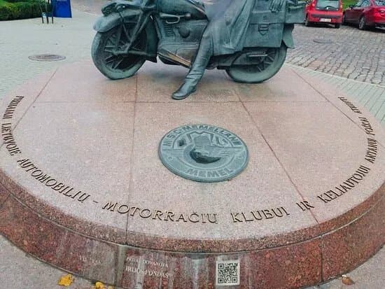 Sculpture Antanas Poska