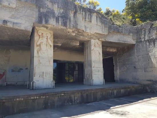 Les Caves Cathedrales du Mas Theo