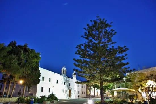 Panagia Ekatondapiliani