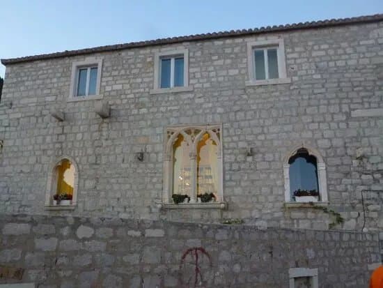 Goticki ljetnikovac